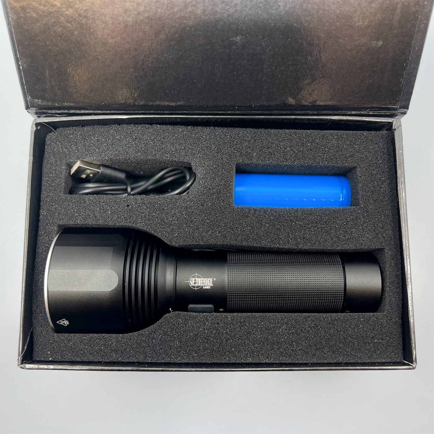 Tactical 2000 Lumens LED Flashlight