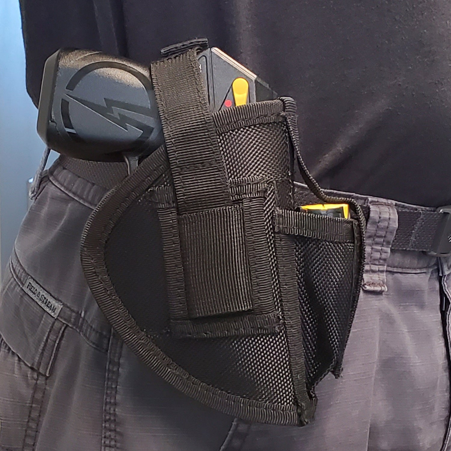 TASER Pulse/Pulse + Holster